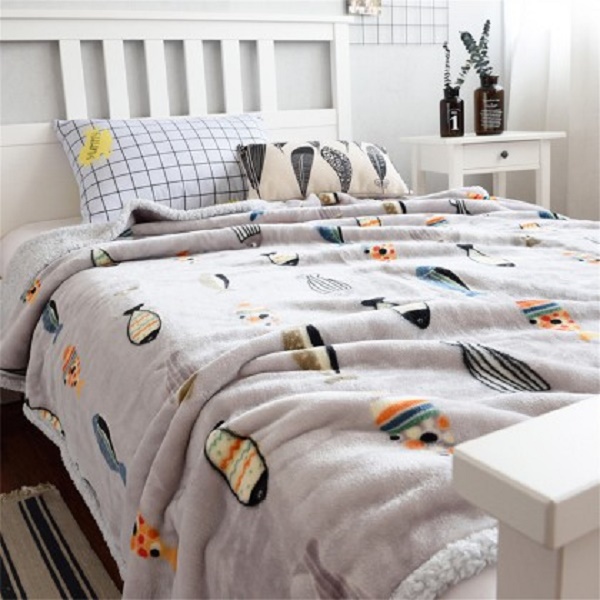 bbin宝盈暖洋洋大魚(yú)羊羔絨毯(570淺灰)